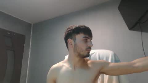 Snapshot of xxxdonpuiuuxxx chatting on 02.05.26 xxxdonpuiuuxxx online show from 02.05.26