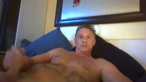 Snapshot of xxxelentdick chatting on 03.15.26 deeeeznutz online show from 03.15.26