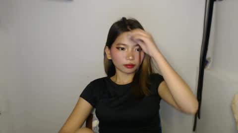 Snapshot of xxxforyouonlyxxx chatting on 01.12.25 inday pinay online show from 01.12.25