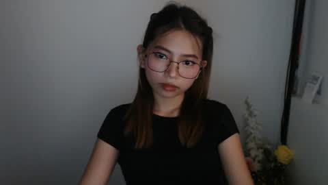 Snapshot of xxxforyouonlyxxx chatting on 02.17.25 inday pinay online show from 02.17.25