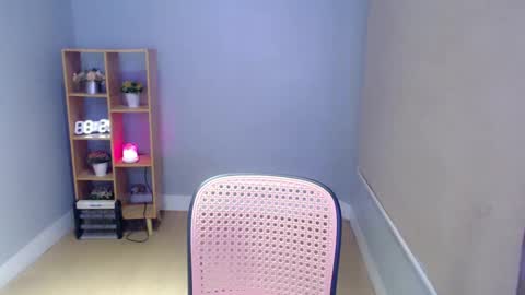 Snapshot of xxxfuckgirlyumsxxx chatting on 02.06.25 Your Princess Yums online show from 02.06.25