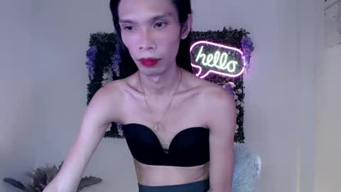 Snapshot of xxxfuckgirlyumsxxx chatting on 03.09.25 Your Princess Yums online show from 03.09.25