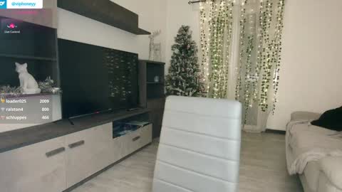 Snapshot of xxxhoneyxx chatting on 01.07.25 Onlyfanz online show from 01.07.25