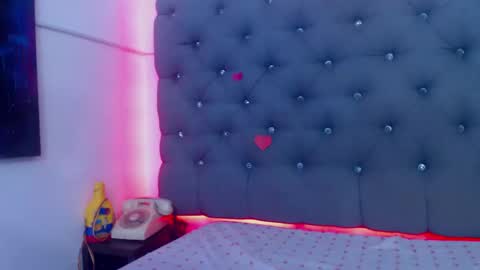 Snapshot of xxxmiasexyyhotttxxx chatting on 02.26.25 MIA HOT online show from 02.26.25