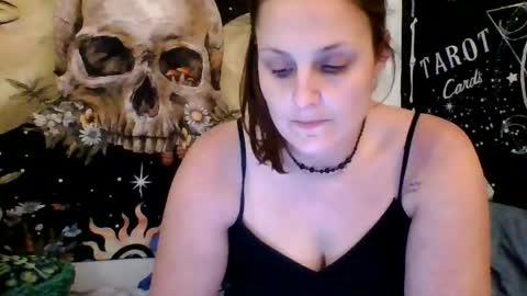 Snapshot of xxxmistymoansxxx chatting on 11.26.25 Misti online show from 11.26.25