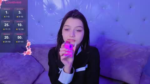 Snapshot of xxxnaughtyfoxxx chatting on 01.09.26 foxy online show from 01.09.26