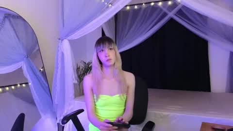 Snapshot of xxxvandersexxx chatting on 02.24.26 July and Fer online show from 02.24.26