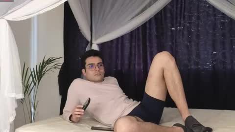 Snapshot of xxxvandersexxx chatting on 03.02.26 July and Fer online show from 03.02.26