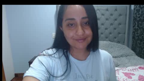 Lunhaa   online show from 02.17.25