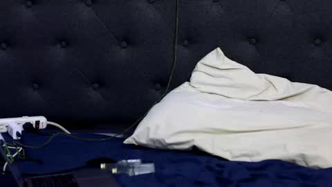 Xzavion online show from 12.18.25