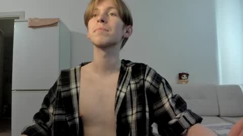 Snapshot of y0ursteve chatting on 05.11.26 y0ursteve online show from 05.11.26