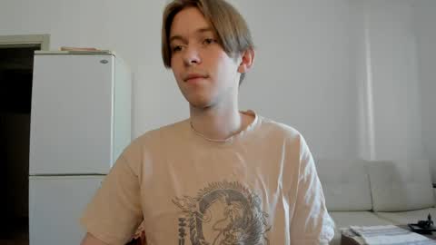 Snapshot of y0ursteve chatting on 05.18.26 y0ursteve online show from 05.18.26