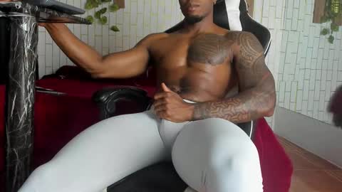 Snapshot of yacksson_lawrence chatting on 10.20.25 yacksson_lawrence online show from 10.20.25