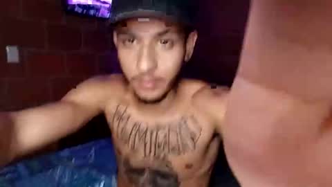 Snapshot of yajz chatting on 12.23.25 Yajz online show from 12.23.25