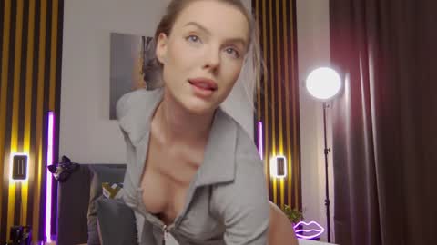 yamaguchi_ online show from 01.16.25