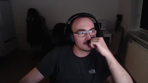 YamilLamal online show from 11.03.25