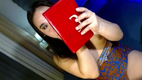 Snapshot of yan2xcumsalotxx chatting on 02.11.26 REYAN online show from 02.11.26