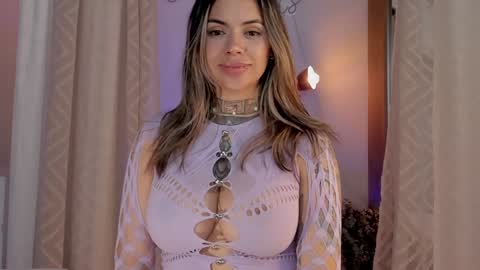 YANDRA CELIS online show from 12.17.24