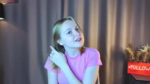 Snapshot of yangsperanza chatting on 09.18.25 Kate online show from 09.18.25