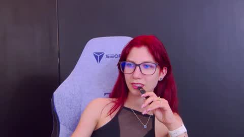 Snapshot of yasemina_ chatting on 05.27.26 Yase online show from 05.27.26