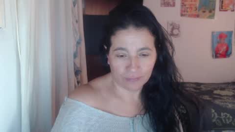 yasmin_love85 online show from 01.27.25