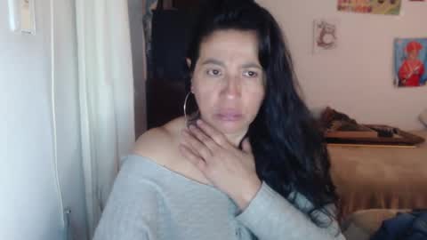 yasmin_love85 online show from 10.07.25