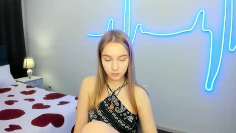 Yasmina online show from 10.13.25