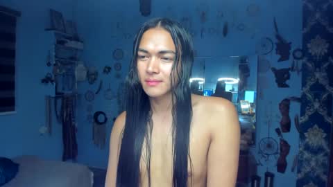 Snapshot of yawa__ chatting on 01.10.25 Blush online show from 01.10.25