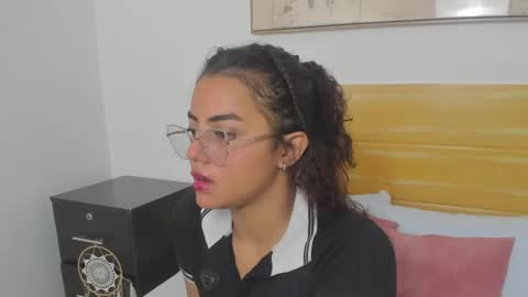 yaya23x online show from 01.03.25