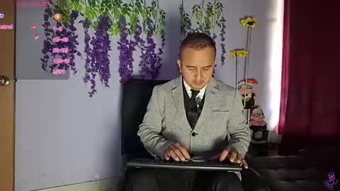 Snapshot of yazflor chatting on 07.10.26 Hazzan y Greisy online show from 07.10.26