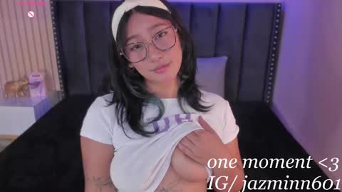 Snapshot of yazmin_rouse chatting on 03.08.25 Yazmin online show from 03.08.25