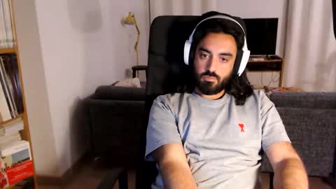 Snapshot of yeeaahoo chatting on 10.15.25 yeeaahoo online show from 10.15.25