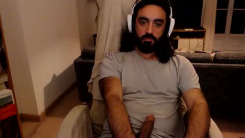 Snapshot of yeeaahoo chatting on 10.28.25 yeeaahoo online show from 10.28.25