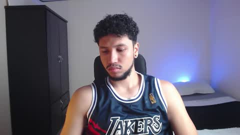 Snapshot of yeff_stone chatting on 11.13.25 yeff online show from 11.13.25