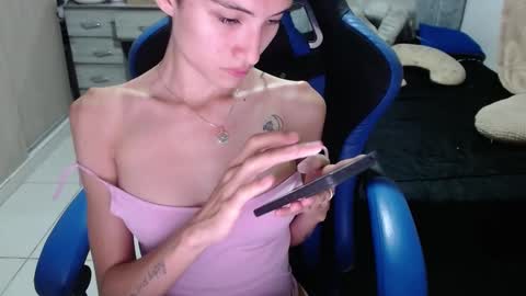 Snapshot of yeibles_hana2 chatting on 10.09.25 yeibles_hana2 online show from 10.09.25