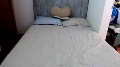 Snapshot of yeibles_hana2 chatting on 11.27.25 yeibles_hana2 online show from 11.27.25