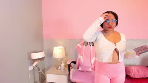 yeika_foxy online show from 10.29.25