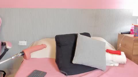 Snapshot of yeika_foxy chatting on 03.21.26 yeika_foxy online show from 03.21.26