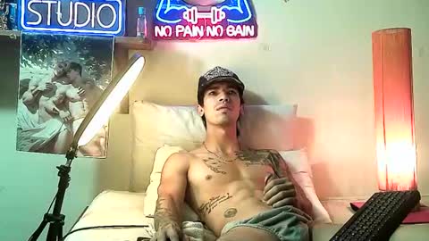 yeisoncastellanos1999 online show from 11.30.25