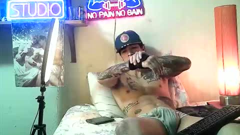 yeisoncastellanos1999 online show from 02.18.26