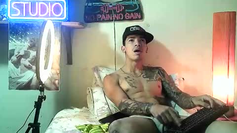 yeisoncastellanos1999 online show from 03.25.26