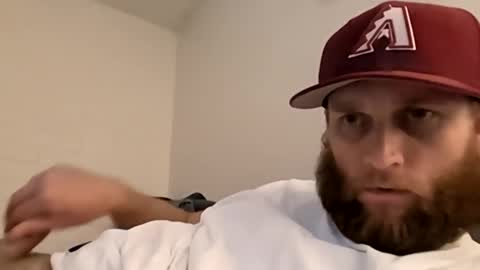 Snapshot of yekim69 chatting on 11.07.25 Jennmike online show from 11.07.25