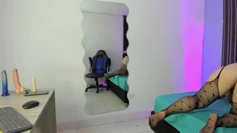 yelena03 online show from 11.12.25