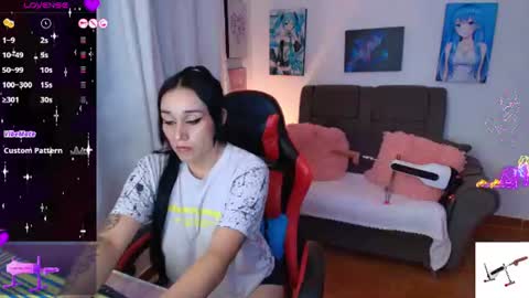 Snapshot of yeliana_sexy chatting on 06.11.26 Valery online show from 06.11.26