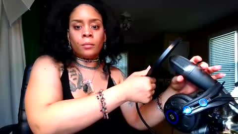 Yella Reign online show from 06.06.26