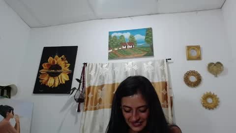 Snapshot of yemaya_28 chatting on 01.25.25 Yemaya 28 online show from 01.25.25