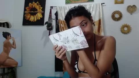 Snapshot of yemaya_28 chatting on 02.11.25 Yemaya 28 online show from 02.11.25