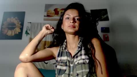 Snapshot of yemaya_28 chatting on 11.23.25 Yemaya 28 online show from 11.23.25