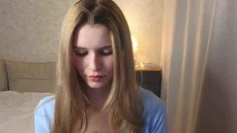 Snapshot of yennaone chatting on 04.30.26 Yenna online show from 04.30.26