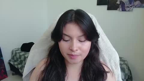 yessica_gomez01 online show from 02.05.26